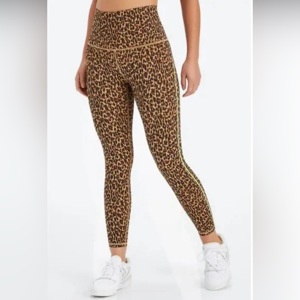 NWT Fabletics Define PowerHold Ultra Legging